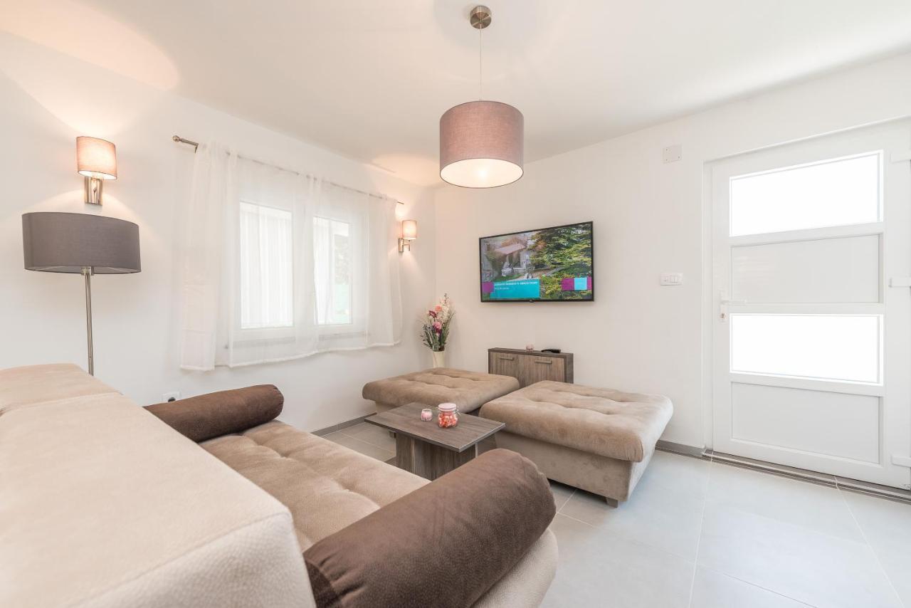 Villa Family Sukosan, Zadar Eksteriør billede